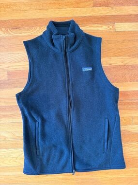 Patagonia Black Fleece Jacket with Multicolor Logo